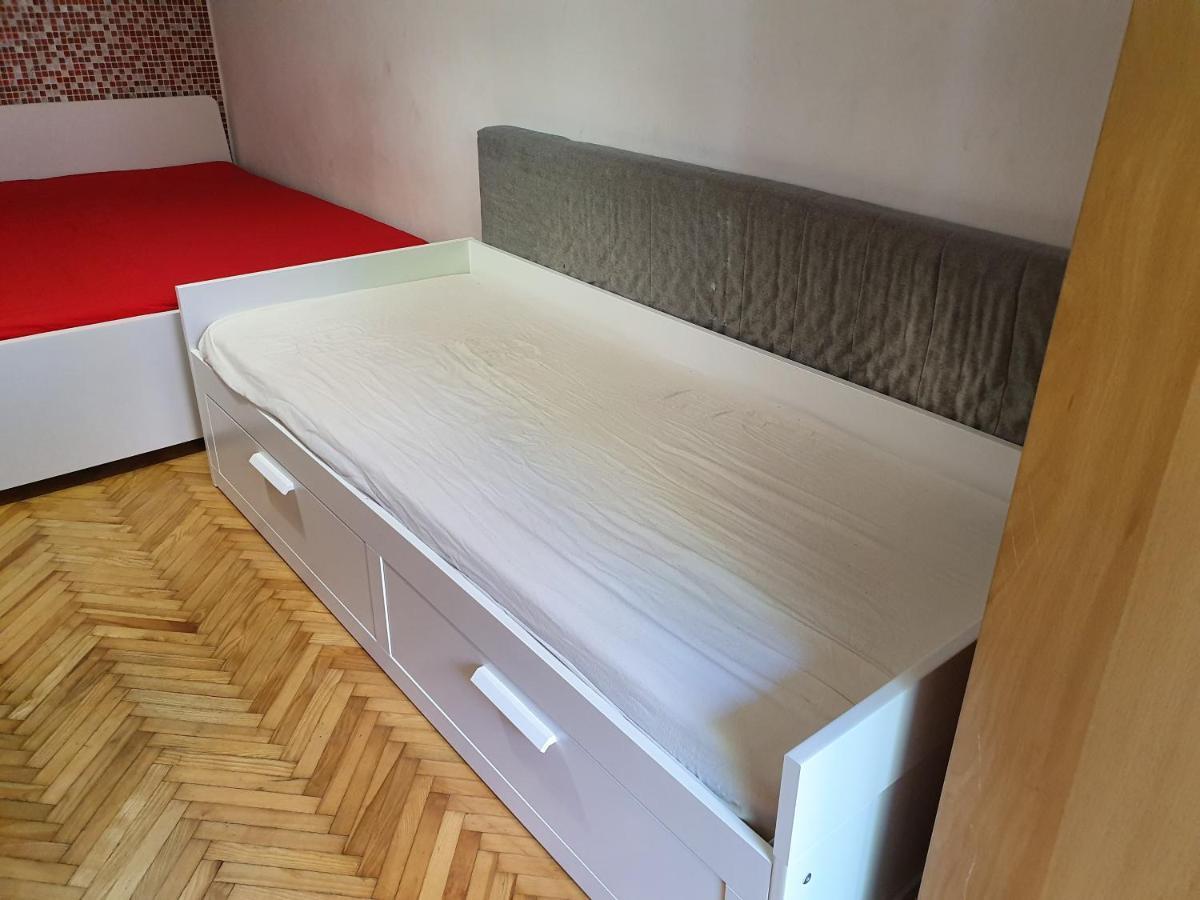 Heroes Square & City Park Thermals Apartment Budapest Bagian luar foto