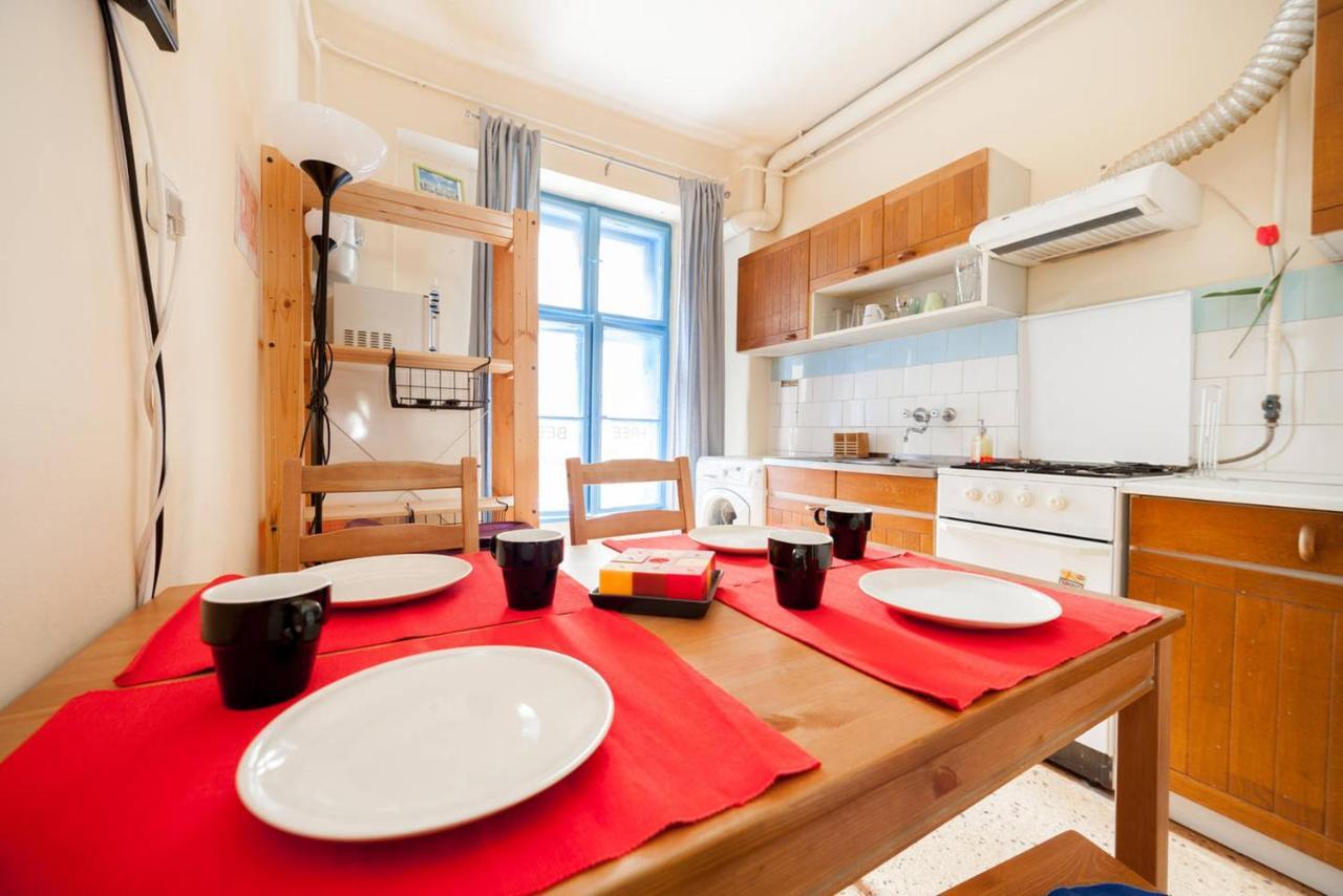 Heroes Square & City Park Thermals Apartment Budapest Bagian luar foto